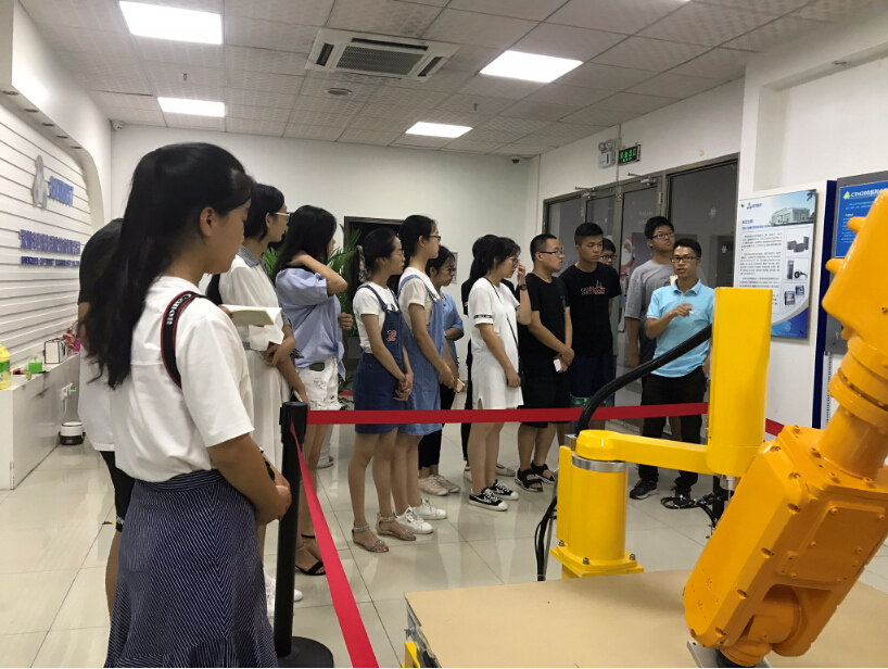 rb88随行版展厅1.jpg
